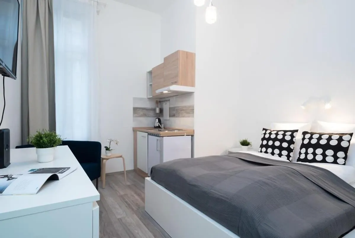 Well Located Charming Studio Budapest