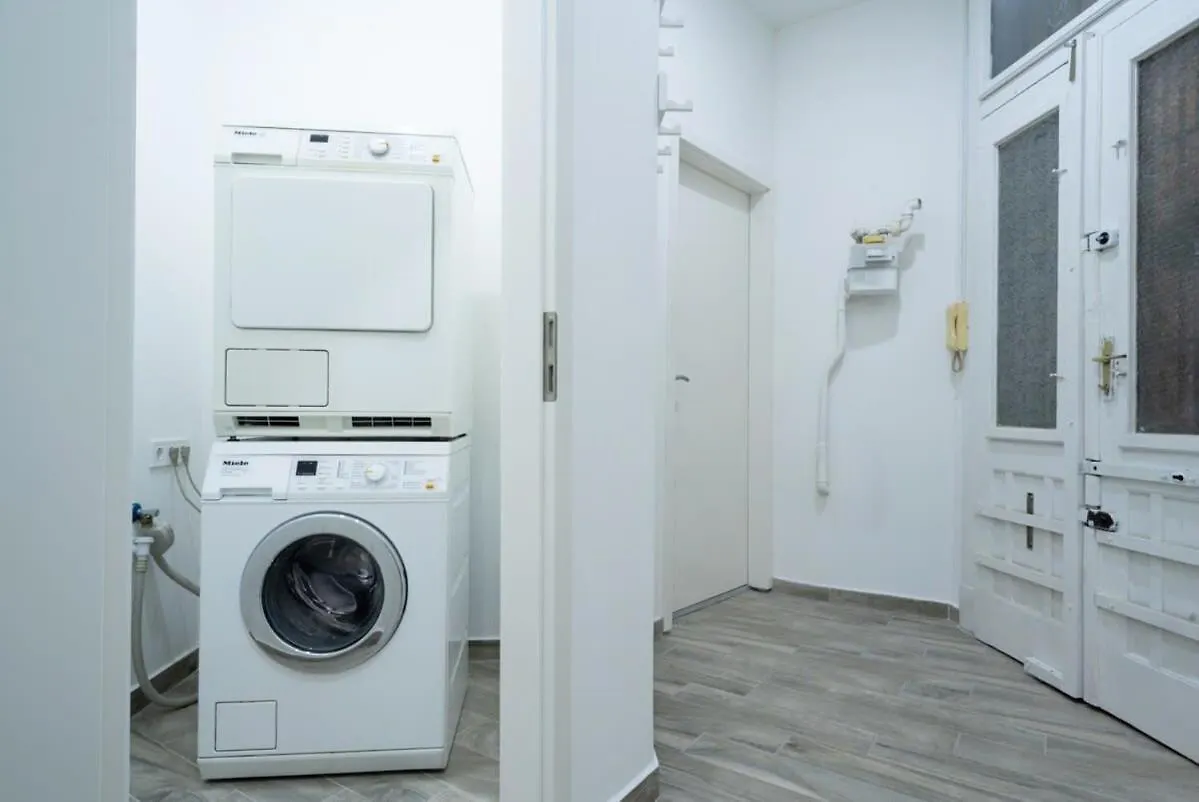 Well Located Charming Studio Budapest 0*,