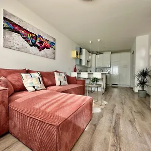 Apartament Break - Private Garage, Ac, Balcony, Budapeszt
