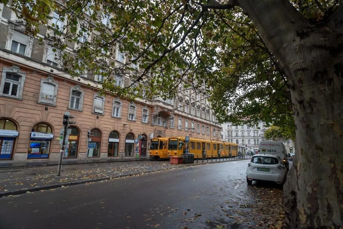 Apartment Well Located Charming Studio Budapest